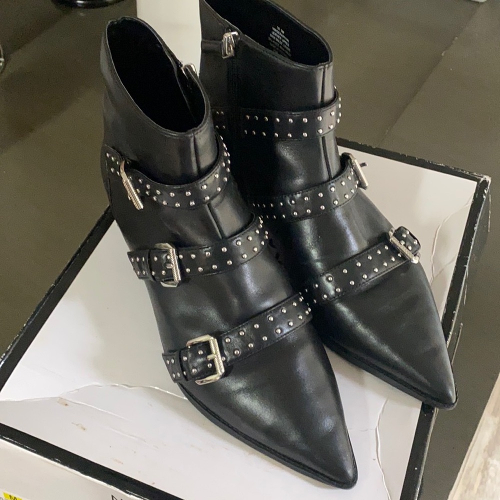 Nine West booties western look 10.5 fits like a 10